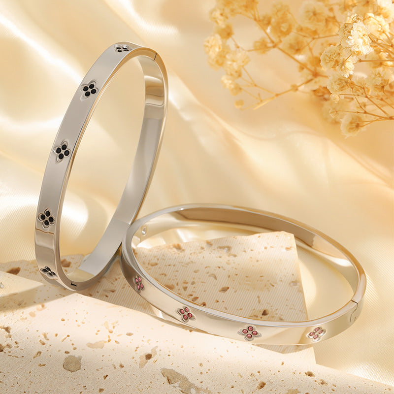 Bracelet trèfles en acier, photo 9