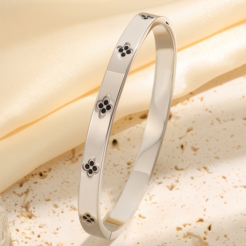 Bracelet trèfles en acier, photo 4
